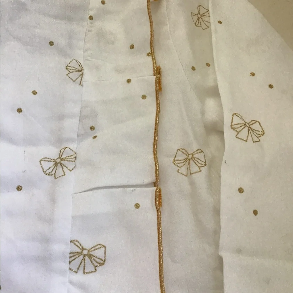 New with tag Jacadi girl’s holiday nightgown with Gold Accents size 12